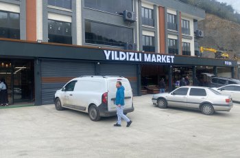 Yıldızlı Market Sera Gölü